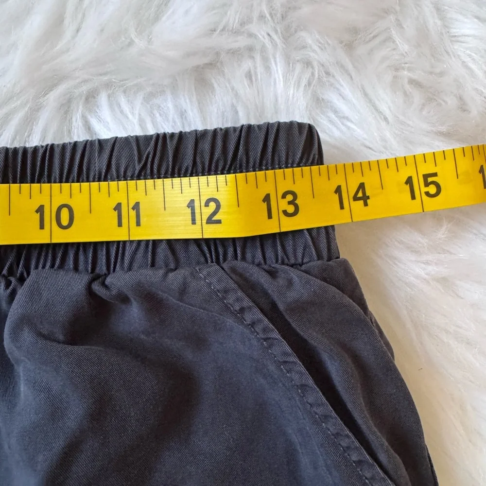 Universal Thread (2 PAIRS!) Size XS Women's Elastic-Waist utility Shorts - Picture 7 of 14